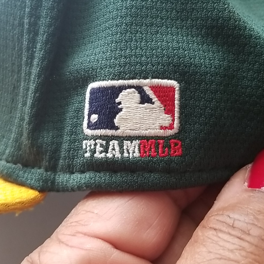 Baseball Team Cap - Picture 2 of 4